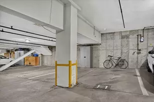 33 Chestnut St, Boston, MA 02129 - Photo 9