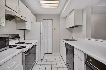 33 Chestnut Street #104, Boston, MA 02129 - Photo 3