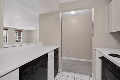 33 Chestnut Street #104, Boston, MA 02129 - Photo 5