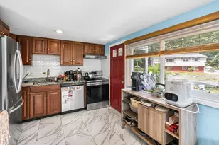 46 Stonehill Rd, Boston, MA 02136 - Photo 5