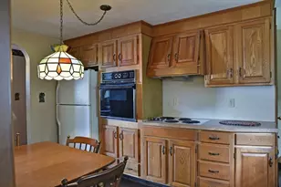 11 Almon Ave, West Springfield, MA 01089 - Photo 13