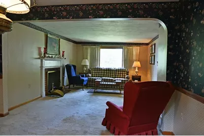 11 Almon Ave, West Springfield, MA 01089 - Photo 7
