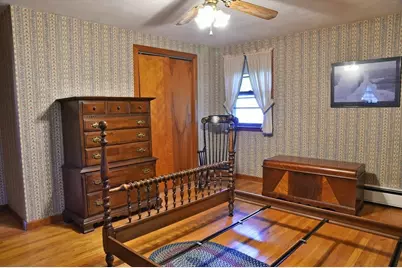 11 Almon Ave, West Springfield, MA 01089 - Photo 17