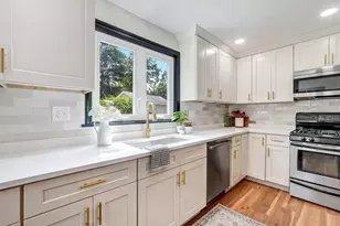 6 Elm Ct, Maynard, MA 01754 - Photo 5