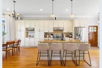 160 Walnut St #A, Newton, MA 02460 - Photo 5