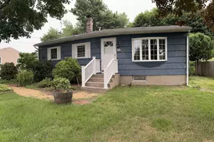 15 Wenonah Dr, Ludlow, MA 01056 - Photo 1