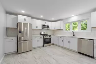 399 Maple St, Winchendon, MA 01475 - Photo 11