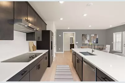 8 Peters Farm Way #401, Westborough, MA 01581 - Photo 3