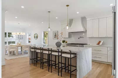 35 Fairview Ave, Lynnfield, MA 01940 - Photo 5