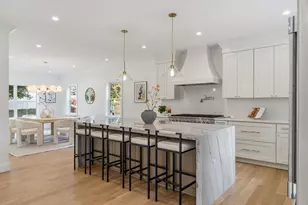 35 Fairview Ave, Lynnfield, MA 01940 - Photo 5