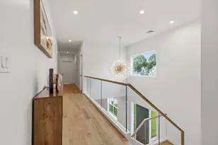 35 Fairview Ave, Lynnfield, MA 01940 - Photo 11