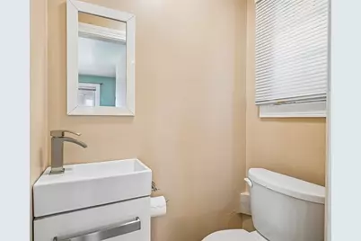 19 Walworth Street, Worcester, MA 01602 - Photo 15