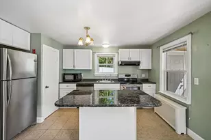 19 Walworth St, Worcester, MA 01602 - Photo 11