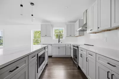 61 McAlee Ave, Framingham, MA 01702 - Photo 5