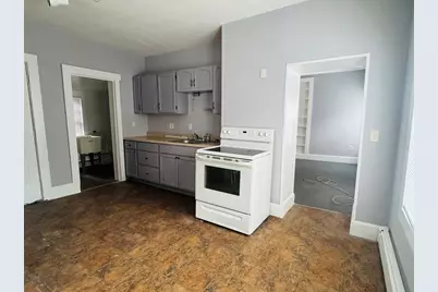 3 Lynn St #1, Fitchburg, MA 01420 - Photo 9