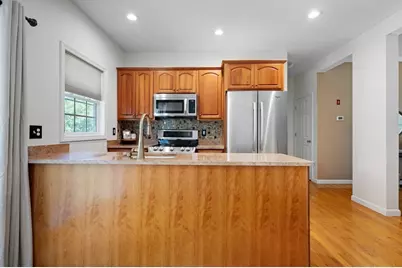 17 Oakes Cir #17, Millbury, MA 01527 - Photo 9