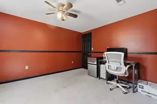 251 Totman St, Lowell, MA 01854 - Photo 25