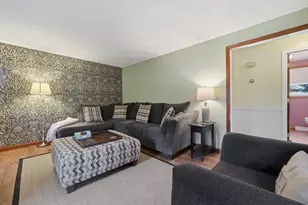 251 Totman St, Lowell, MA 01854 - Photo 5