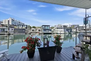 1 Pier 8 13th St, Boston, MA 02129 - Photo 23