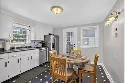 12 Claude Rd, Chelmsford, MA 01824 - Photo 3