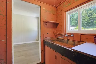 525 Clark St, Gardner, MA 01440 - Photo 29