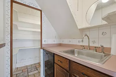 525 Clark St, Gardner, MA 01440 - Photo 9