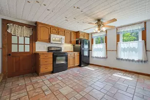 525 Clark St, Gardner, MA 01440 - Photo 7