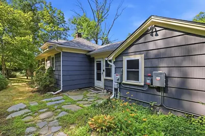 7 Depot Rd, Williamsburg, MA 01039 - Photo 3