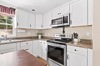 259 Water St, Hanover, MA 02339 - Photo 9