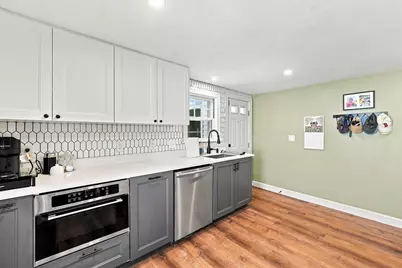 5 Chandler Rd, Salem, MA 01970 - Photo 9
