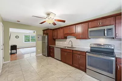 90 Colonial Circle #D, Chicopee, MA 01020 - Photo 7