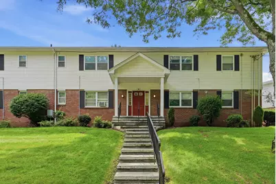 90 Colonial Circle #D, Chicopee, MA 01020 - Photo 1
