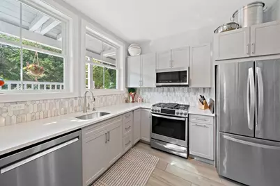2 Rivers Edge Rd #2, Hull, MA 02045 - Photo 11