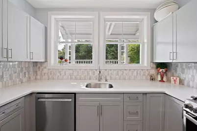 2 Rivers Edge Rd #2, Hull, MA 02045 - Photo 9