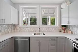 2 Rivers Edge Rd, Hull, MA 02045 - Photo 9