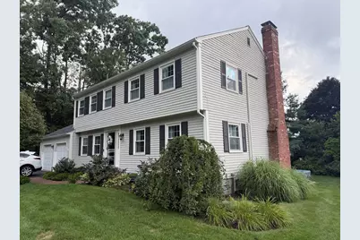 4 Robertson Rd, Auburn, MA 01501 - Photo 1