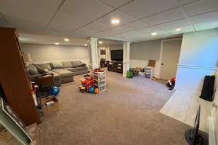 4 Robertson Rd, Auburn, MA 01501 - Photo 15