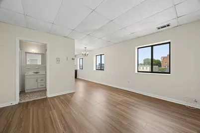 549 E 4th St #D5, Boston, MA 02127 - Photo 3