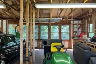 41 Iroquois St, Worcester, MA 01602 - Photo 35