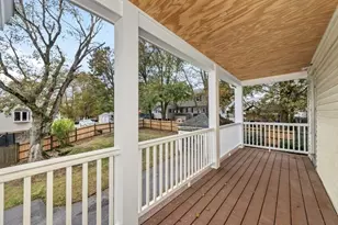 48 Franklin St, Peabody, MA 01960 - Photo 3