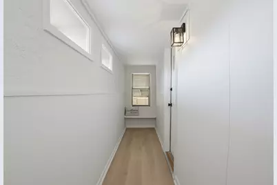 1 Railroad Ct, Millbury, MA 01527 - Photo 27