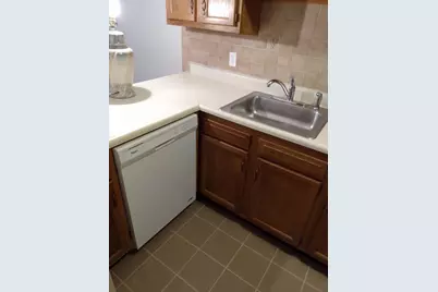 616 Boston Post Rd E #7, Marlborough, MA 01752 - Photo 3