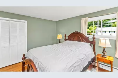 51 Merrick Ave, Holyoke, MA 01040 - Photo 33