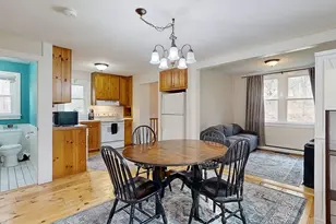 8 Juniper St, West Brookfield, MA 01585 - Photo 11