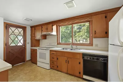 21 Job Cushing Road, Shrewsbury, MA 01545 - Photo 9