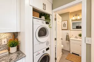 119 Cottage St, Boston, MA 02128 - Photo 5