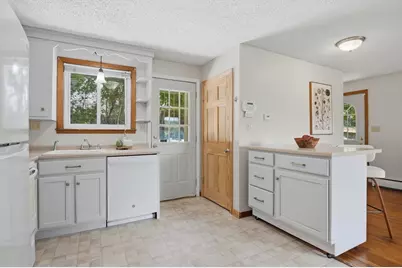 54 Manhattan Road, Worcester, MA 01602 - Photo 7