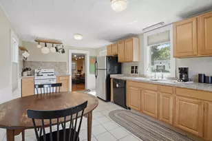22 Ransom Rd, Framingham, MA 01702 - Photo 11
