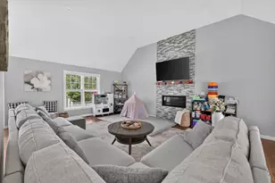 21 Bunker Ln, Lakeville, MA 02347 - Photo 9