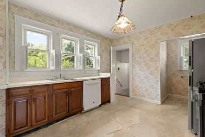 135 Brookings St., Medford, MA 02155 - Photo 9